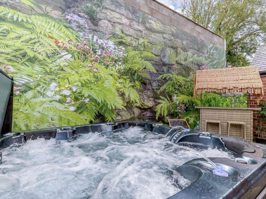 Dawns House Cromford, Peak District, Hot Tub, For 6 - Stunning Views Daire Dış mekan fotoğraf